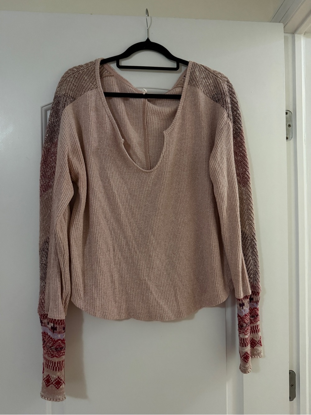 Women’s V-Neck Knit Sweater in Blush Pink